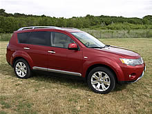 MISTSUBISHI Outlander 2,2 DI-D, foto: BENZIN.sk